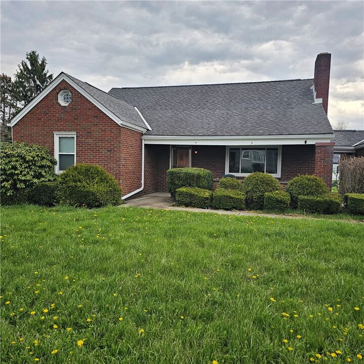 Property Photo:  426 15th Avenue  PA 15010 