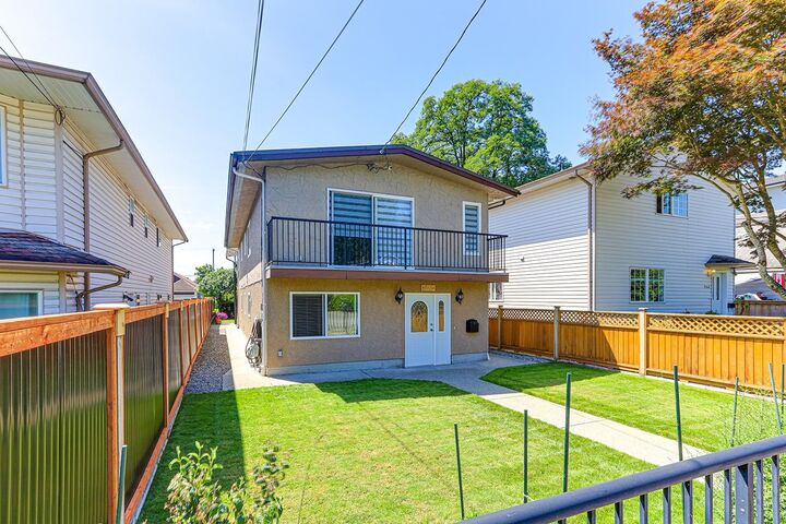 2142 Grant Avenue — photo 1