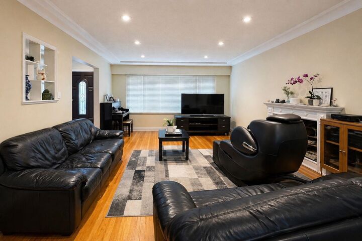 Property Photo: 4720 Pandora Street BC V5C 2C3