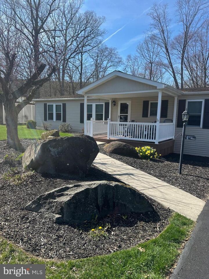Property Photo:  220 Maple Avenue  PA 17545 