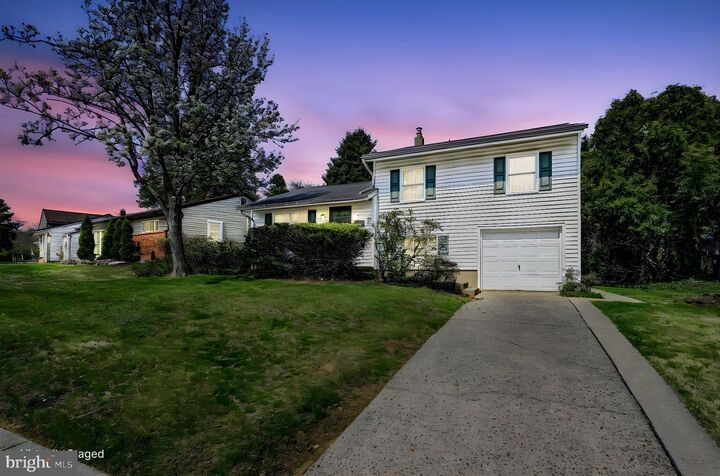 Property Photo:  49 E Avon Drive  DE 19703 