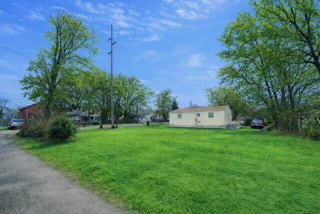 Property Photo:  2003 E Hudson Street  OH 43219 