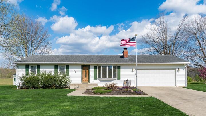 Property Photo:  176 New Home NE Drive  OH 43055 
