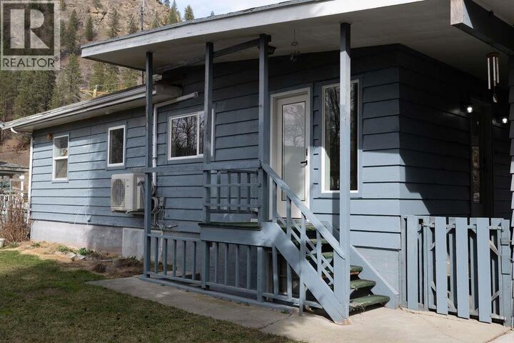 Property Photo: 7551 7th Street BC V0H 1H0