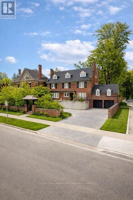 Property Photo:  653 Talbot Street  ON N6A 2T6 