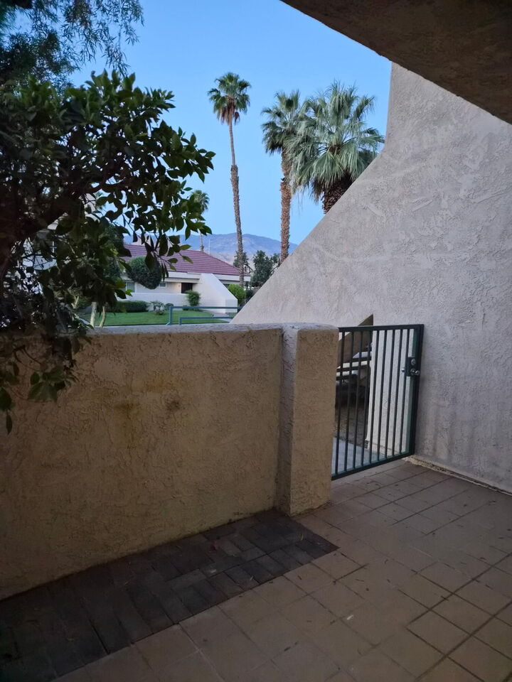 Property Photo: 32505 Candlewood Drive 27 CA 92234