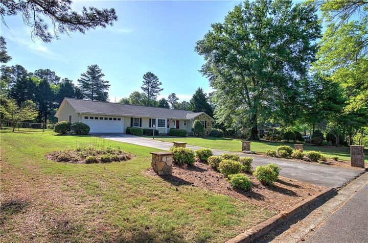 Property Photo:  18 Alpine Drive  GA 30120 