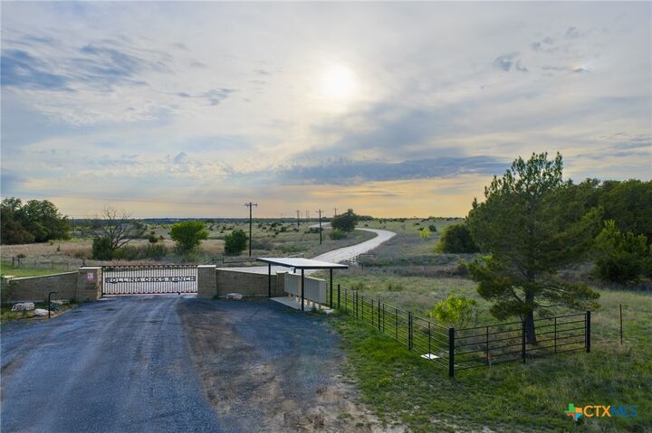 Property Photo: 405 Blackjack Oak Drive TX 76844