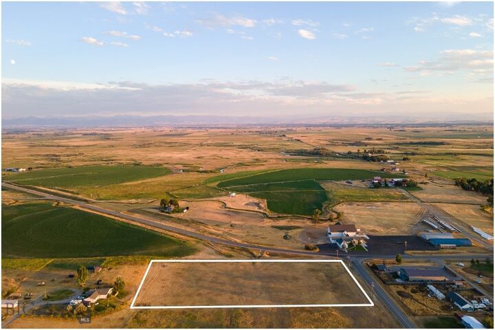 Property Photo:  8550 Dry Creek Road  MT 59714 