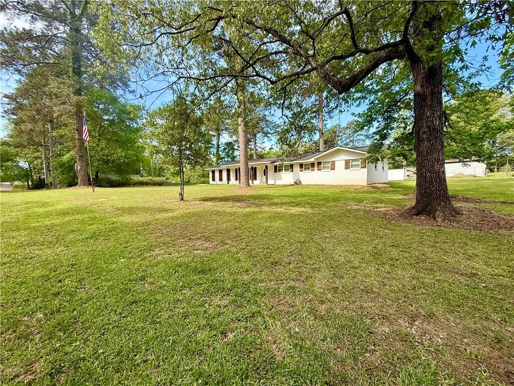 Property Photo: 1260 Louisiana Street LA 71342