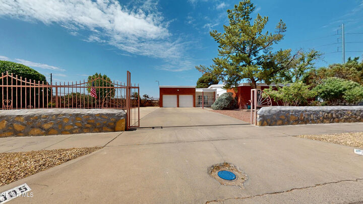 Property Photo:  2005 Mermaid Drive  TX 79936 