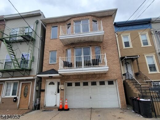 Property Photo:  11 Wallis Ave 1  NJ 07306 
