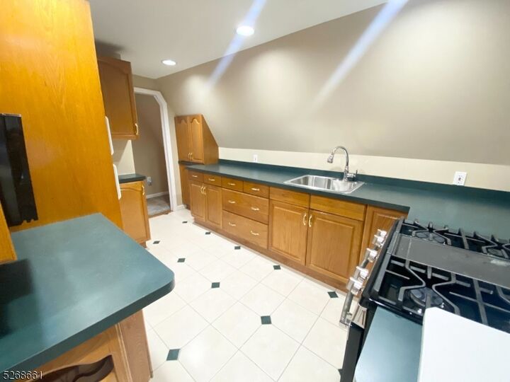 Property Photo: 21 Columbus St 2 NJ 07003