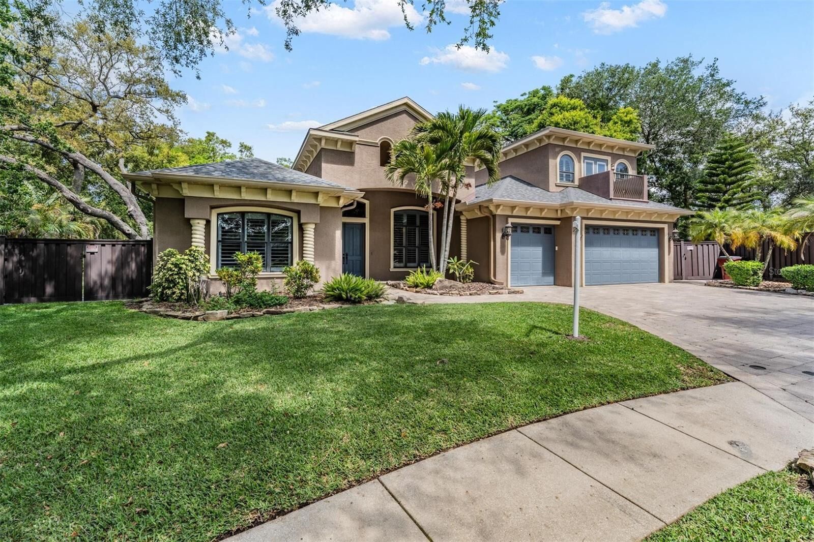 Property Photo:  2233 Elcid Court  FL 34683 