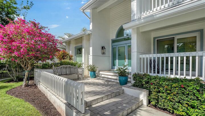 Property Photo:  476 Meadow Lark Drive  FL 34236 