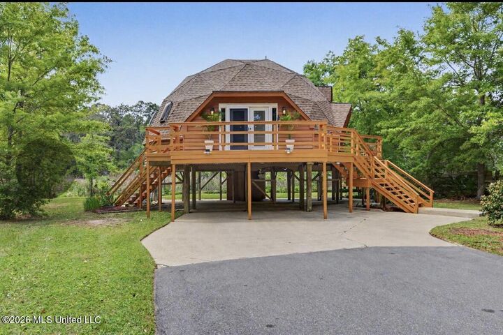 Property Photo:  9017 W Simmons Circle  MS 39564 