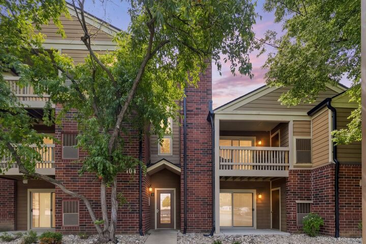 Property Photo:  104 Glengarry Drive 206  IL 60108 
