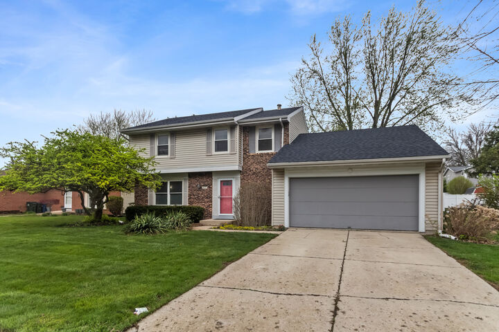 Property Photo:  1435 Sunnybrook Drive  IL 60540 