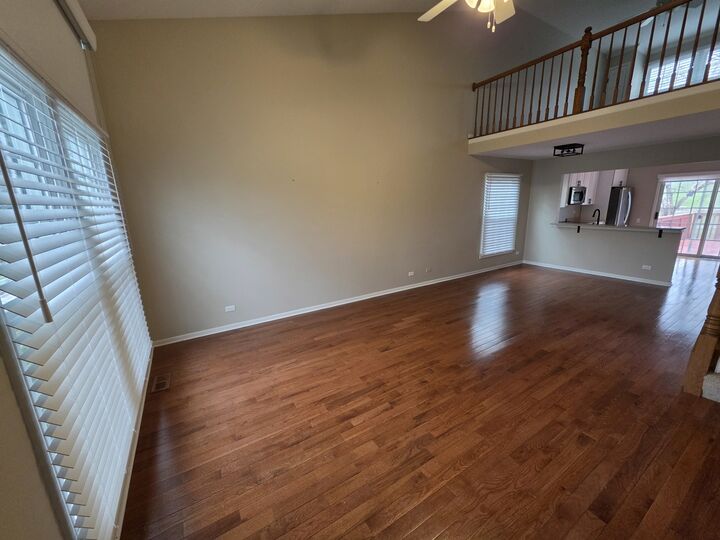 Property Photo:  1710 Coach Drive 1710  IL 60565 
