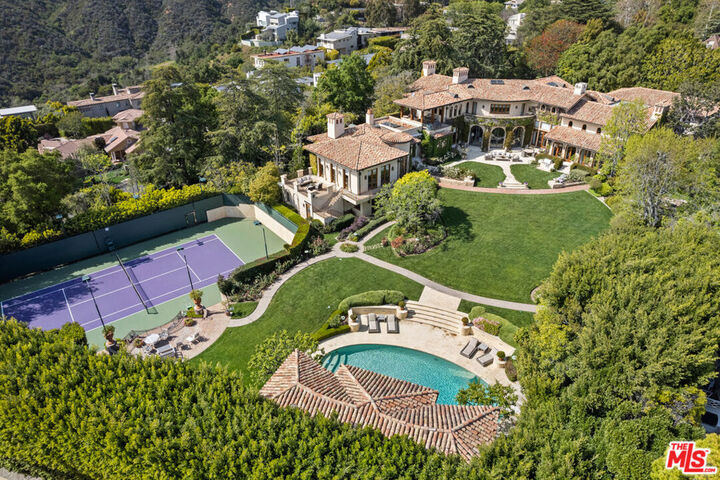Property Photo:  1550 Amalfi Drive  CA 90272 