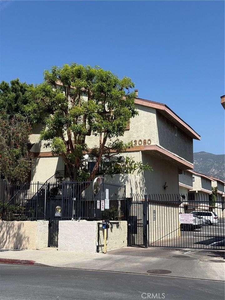 Property Photo:  13080 Dronfield 23  CA 91342 