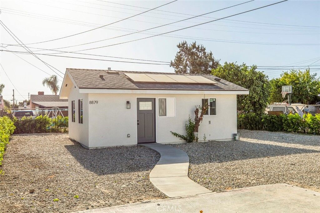 Property Photo: 8879 Morehart Avenue CA 91352