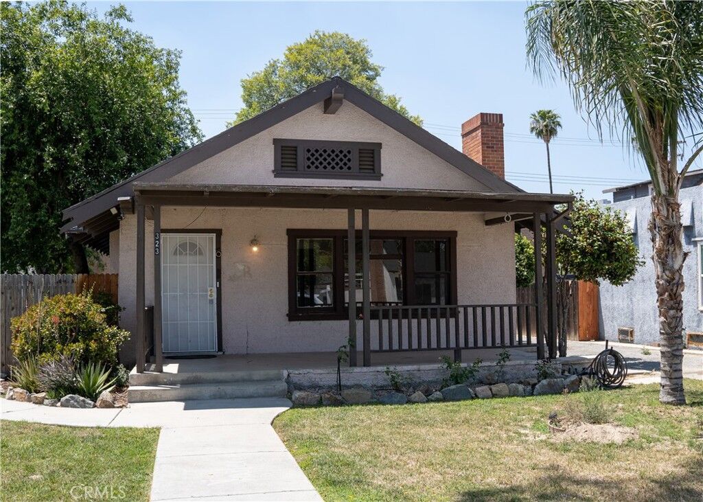 Property Photo:  323 S Harvard  CA 92543 