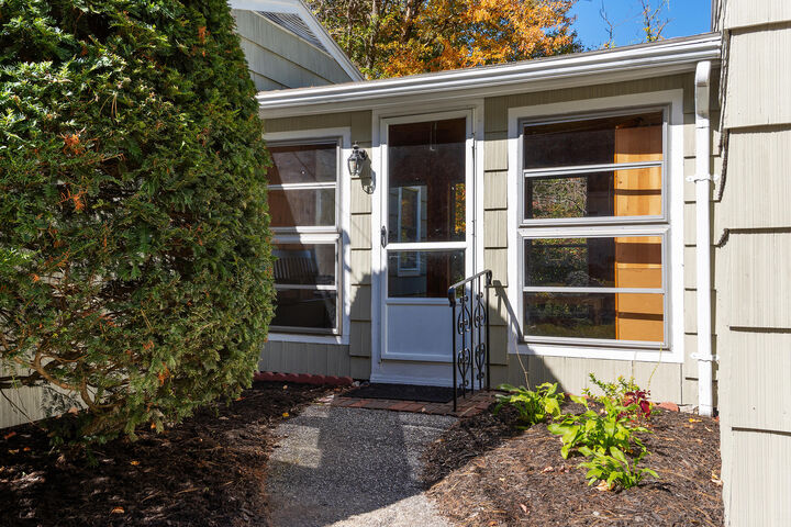 Property Photo:  15 Moore Avenue  ME 04210 