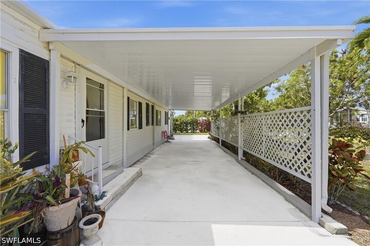 Property Photo:  101 Audubon Road  FL 34114 