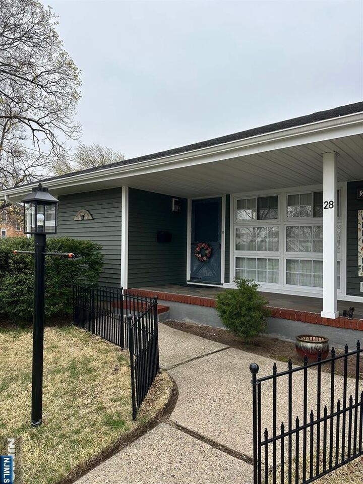 Property Photo:  28 Roosevelt Avenue  NJ 07407 