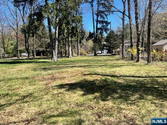 Property Photo:  19 Crescent  NJ 07470 