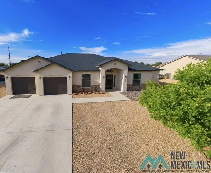 Property Photo:  304 Warachie Lane  NM 88220 