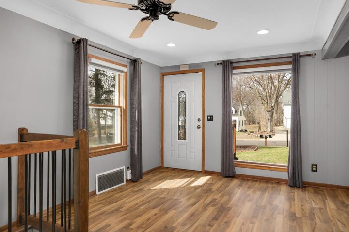 Property Photo:  1714 Howard Street N  MN 55109 