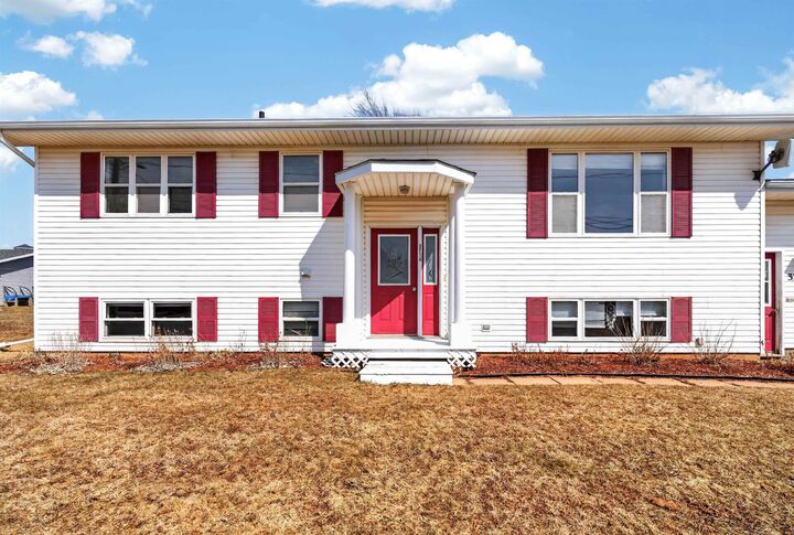 Property Photo: 371 Brophy Avenue PE C1N 5N8