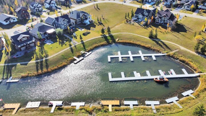 Property Photo: 200 Canal Street AB T4L 2N3