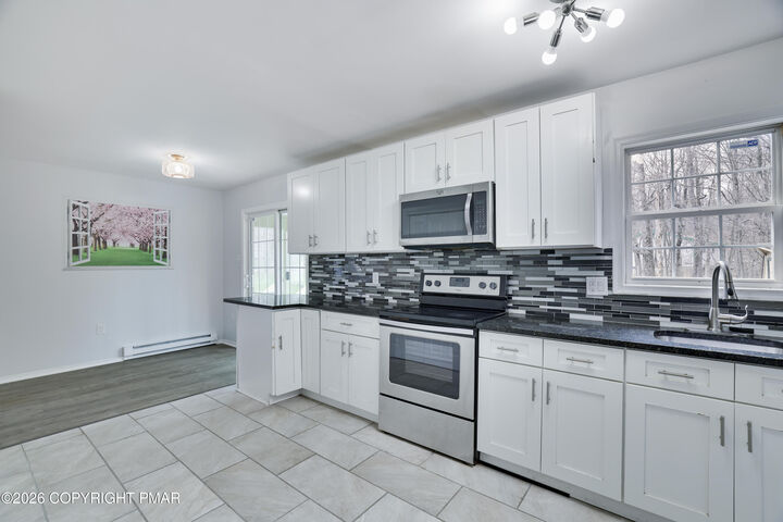 Property Photo: 9753 Leland Terrace PA 18466