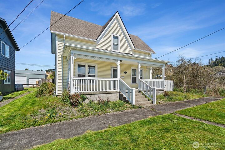 Property Photo:  153 SW Lewis Street  WA 98532 