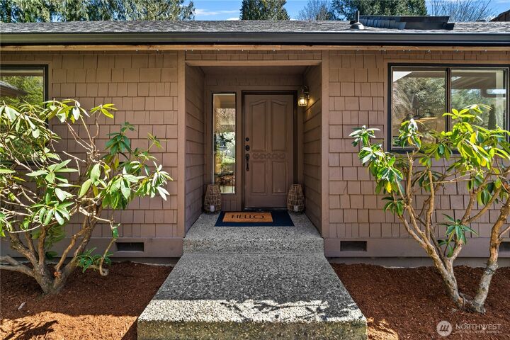 Property Photo: 25306 212th Place SE WA 98038