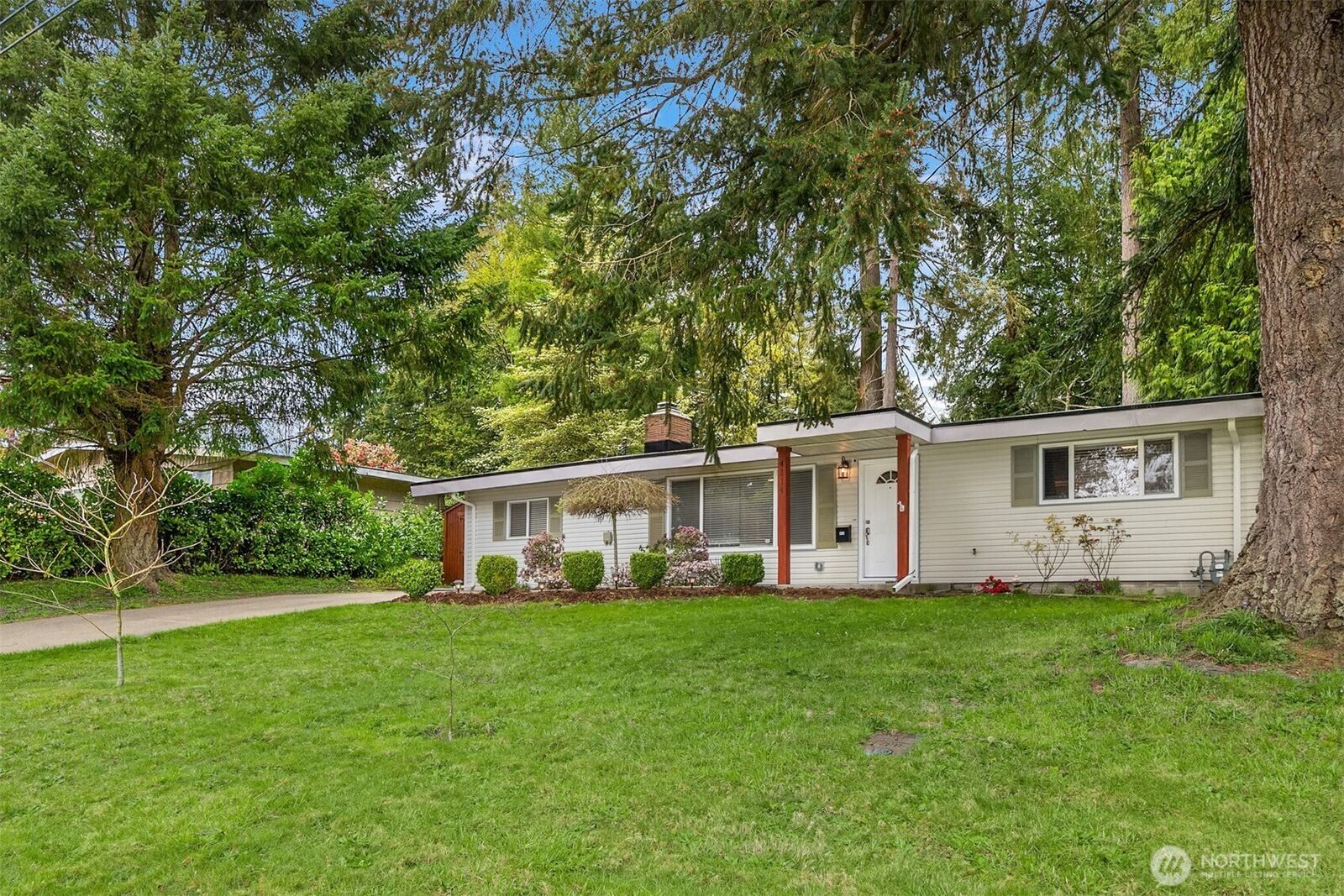 Property Photo:  4114  Bledsoe Avenue  WA 98310 