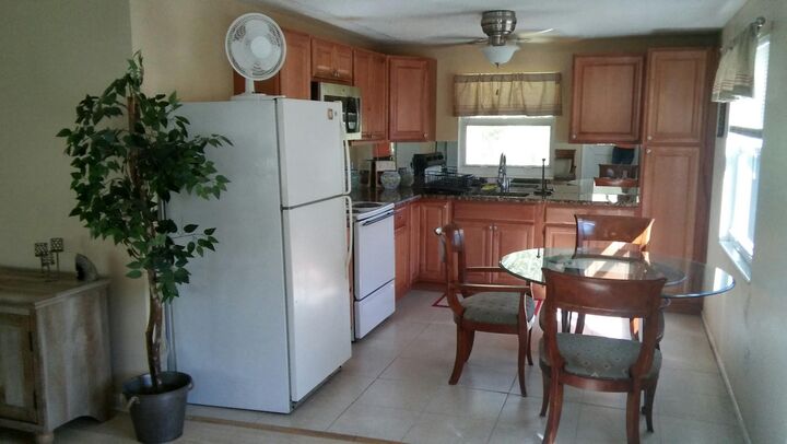 Property Photo: 1032 E Road 2 FL 33470