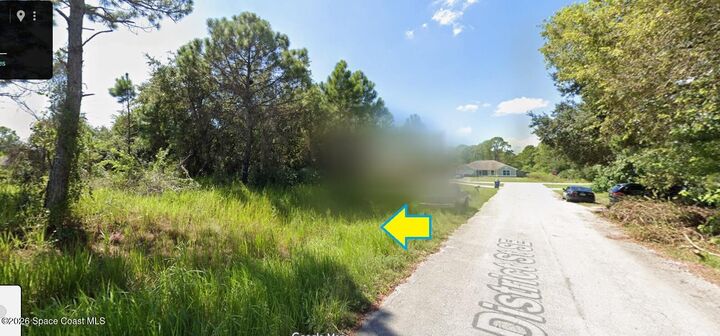 Property Photo:  120 District Street SE  FL 32909 