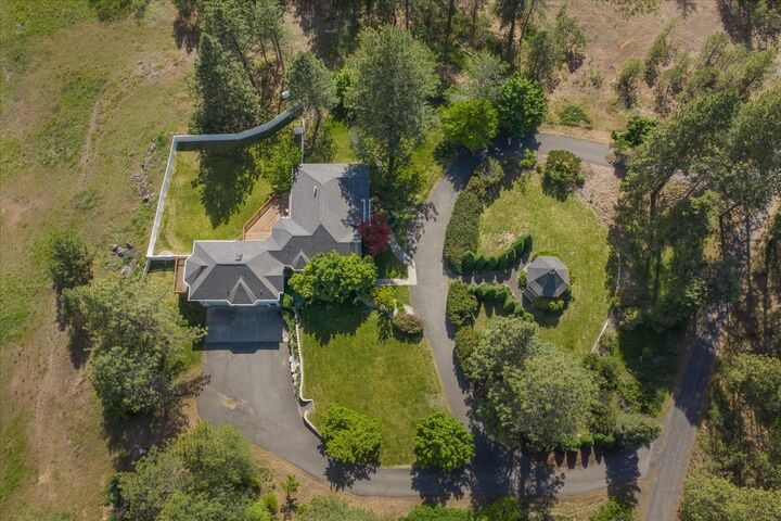 Property Photo: 16303 S Cheney-Spokane Rd WA 99004