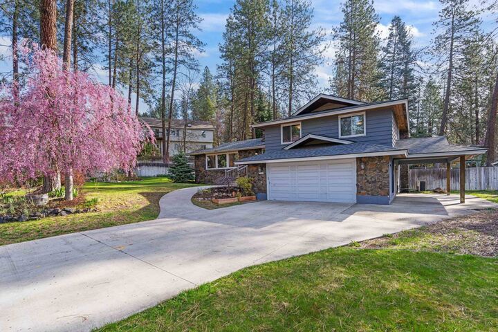 Property Photo:  11622 N Fairwood Dr  WA 99218 