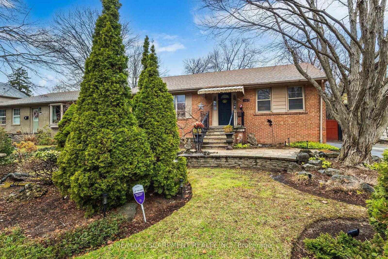 Property Photo: 1051 Melvin Avenue ON L6J 2V8