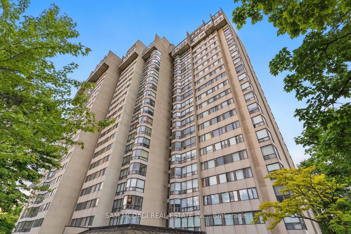 Property Photo: 200 Robert Speck Parkway 1203 ON L4Z 1S3
