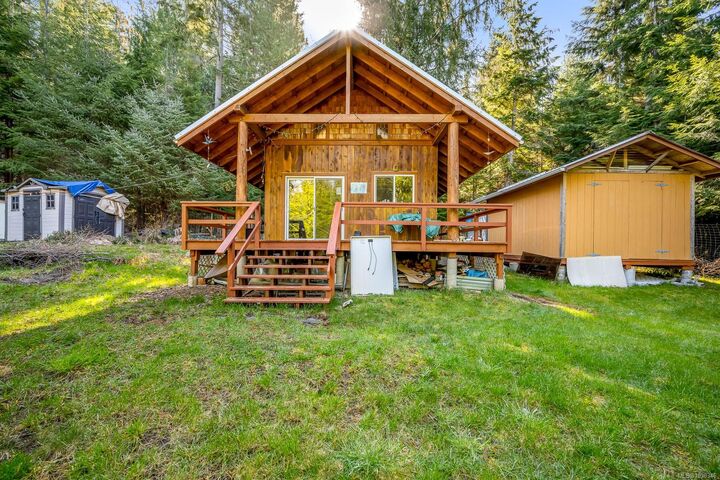 Property Photo: 1632 Carrington Bay Rd BC V0P 1Z0
