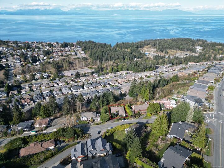 Property Photo: 4718 Laguna Way BC V9T 5C3