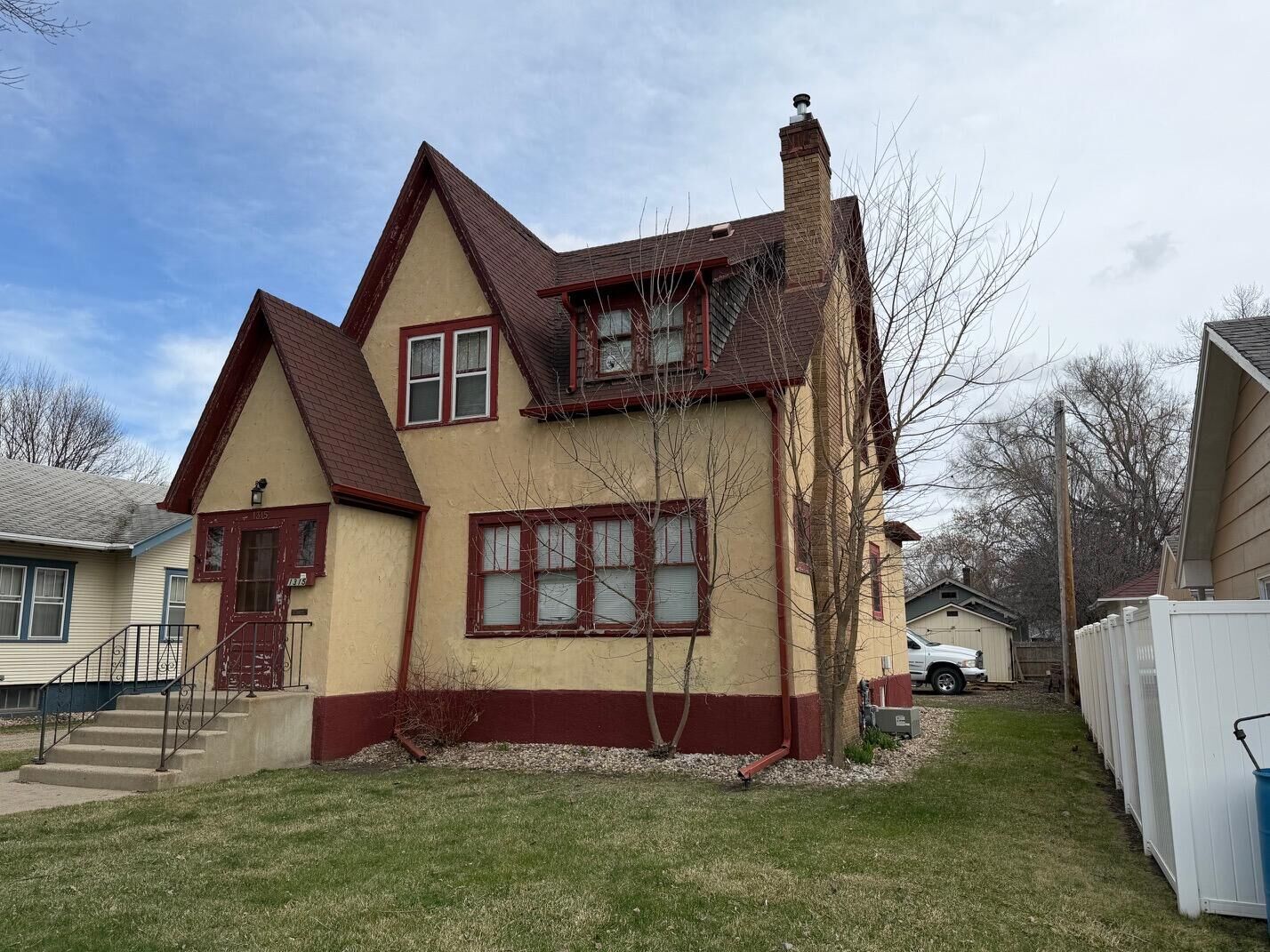 Property Photo:  1315 S 1st Street  SD 57401 