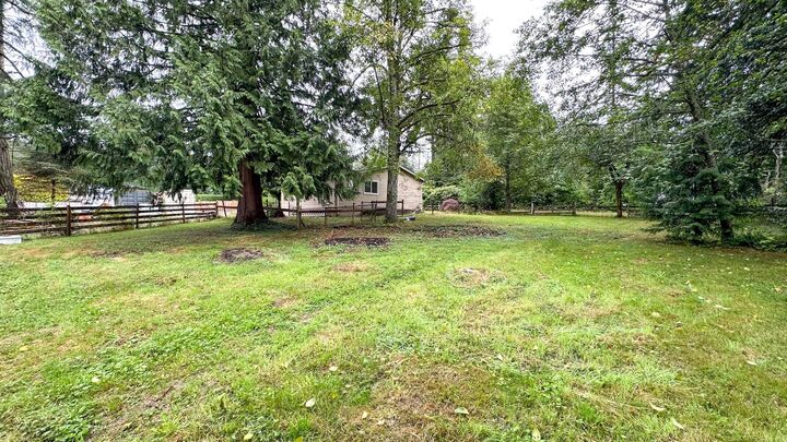 Property Photo: 11185 272 Street BC V2W 1Y6