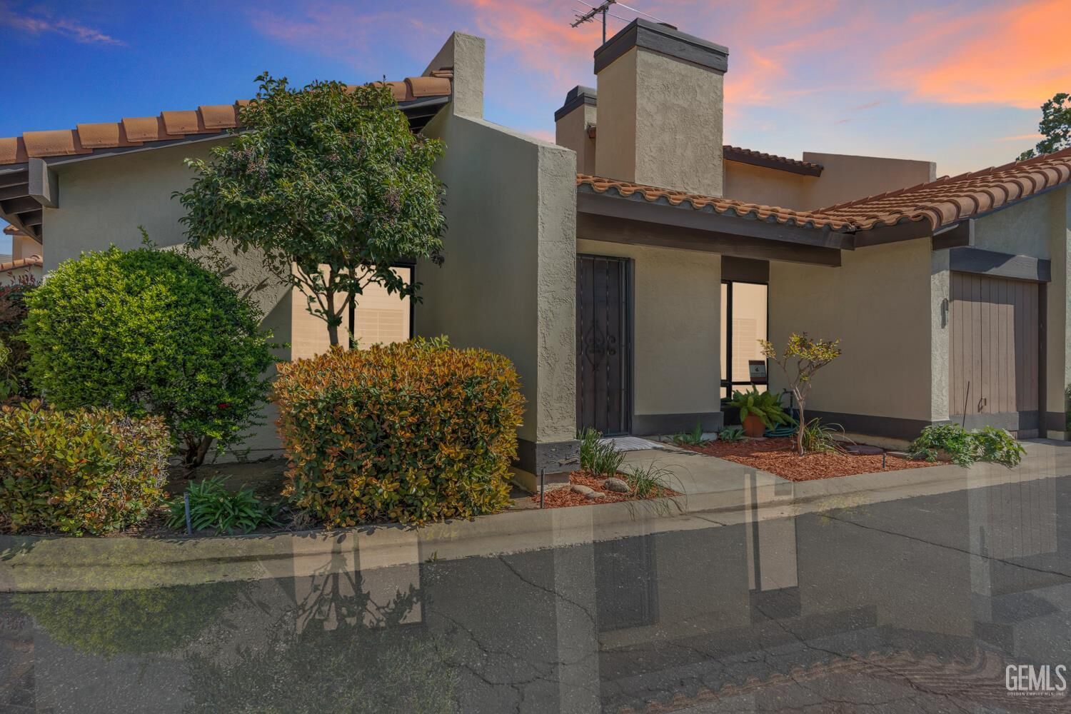 Property Photo:  3501 Bernard Street 12C  CA 93306 